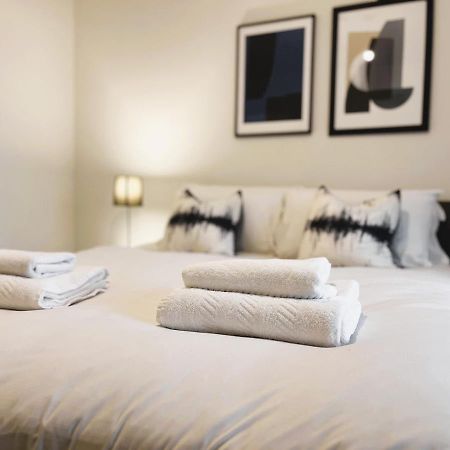 Brand New Modern 1 Bed Apartment Near Old Trafford Stadium Manchester Dış mekan fotoğraf