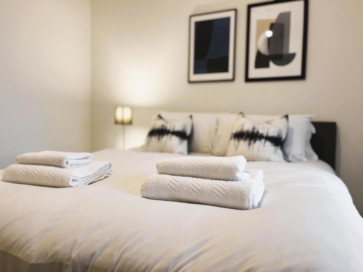 Brand New Modern 1 Bed Apartment Near Old Trafford Stadium Manchester Dış mekan fotoğraf