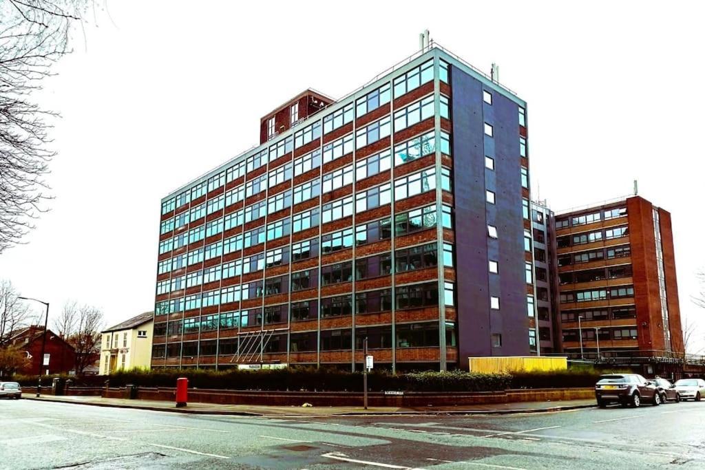 Brand New Modern 1 Bed Apartment Near Old Trafford Stadium Manchester Dış mekan fotoğraf